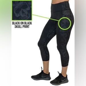 CVG Shadow Skulls Print Black Leggings Medium